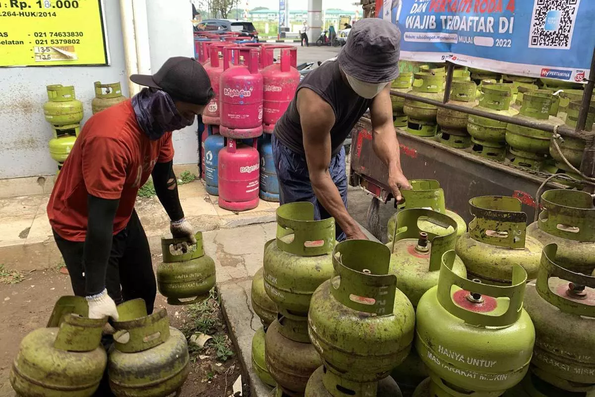 Aturan Baru: 4 Golongan Masyarakat Ini Berhak Beli Gas Elpiji 3 Kg