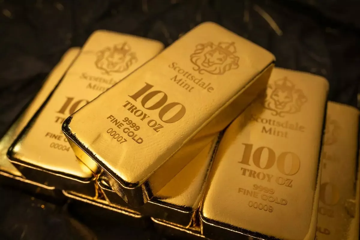 Harga Emas Perhiasan 24 Karat Naik Menjadi Rp36.000 per Gram