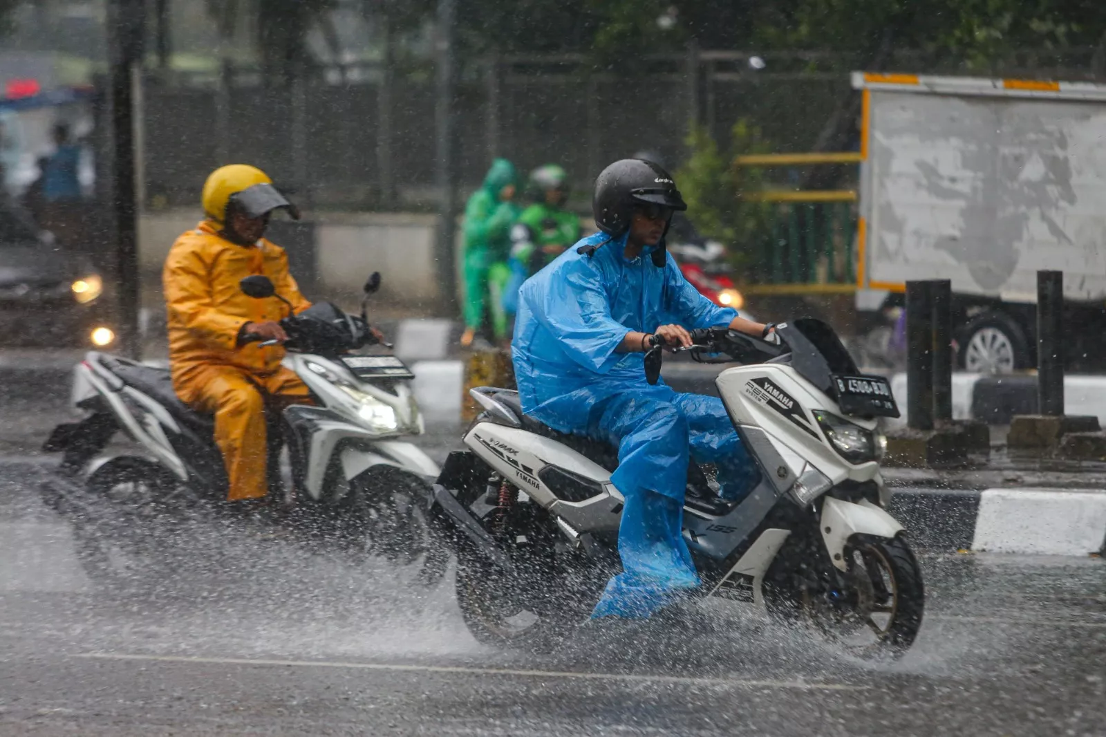 BMKG Ingatkan Potensi Hujan Lebat Di 10 Wilayah Indonesia April 2026