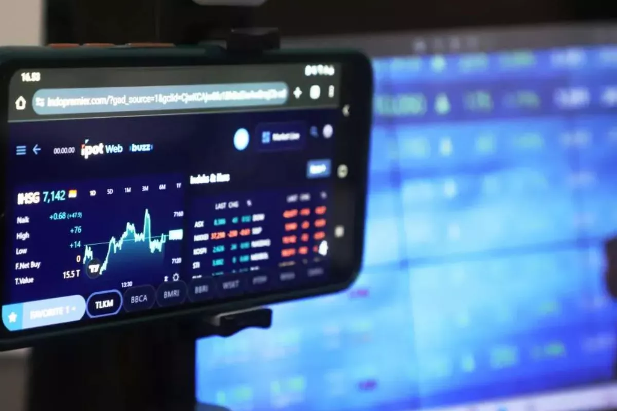 IHSG Berpotensi Menguat Kembali Menuju Level 5950 Hari Ini