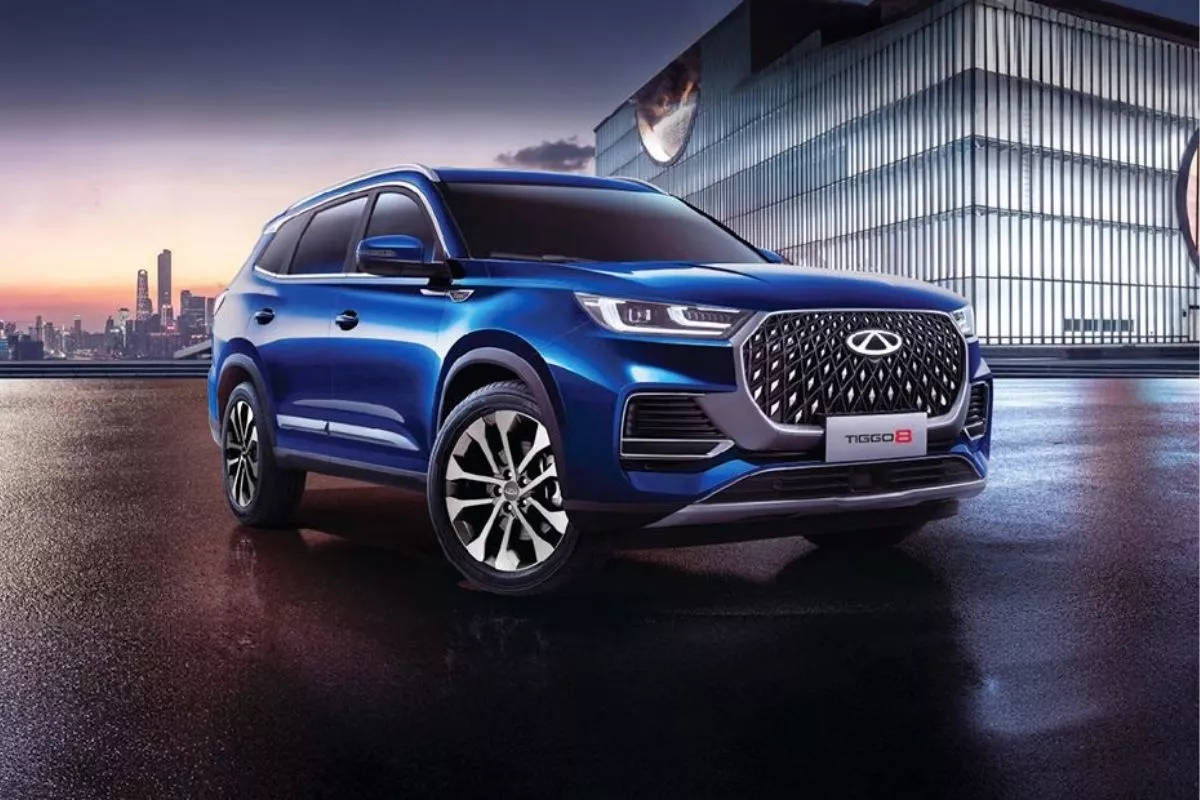 Duel SUV Rp400 Jutaan: Adu Fitur Chery Tiggo 8 vs Mitsubishi Destinator