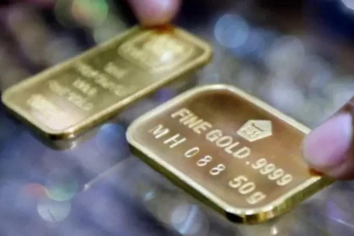 Harga Emas Antam Senin Pagi Naik Rp10.000 Jadi Rp2,622 Juta per Gram