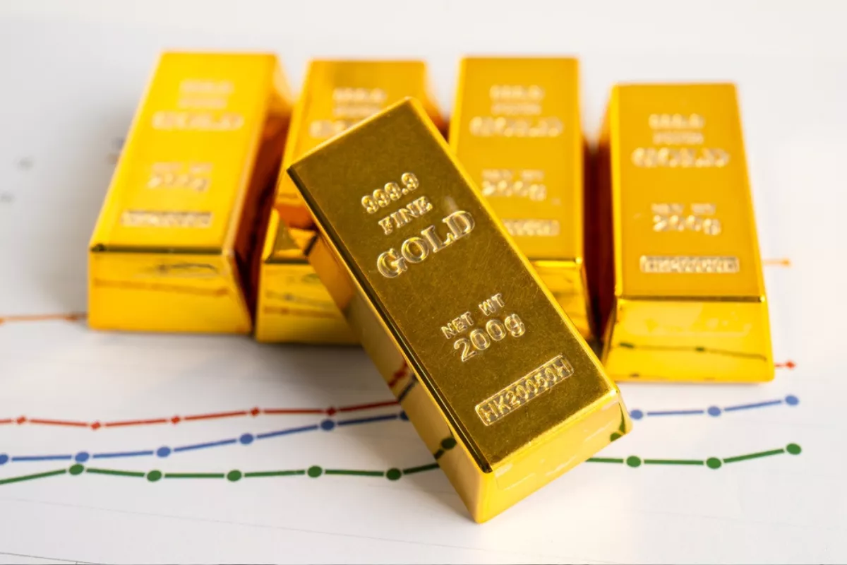 Harga Emas Spot Naik 1,13 Persen Dipicu Pelemahan Dolar AS