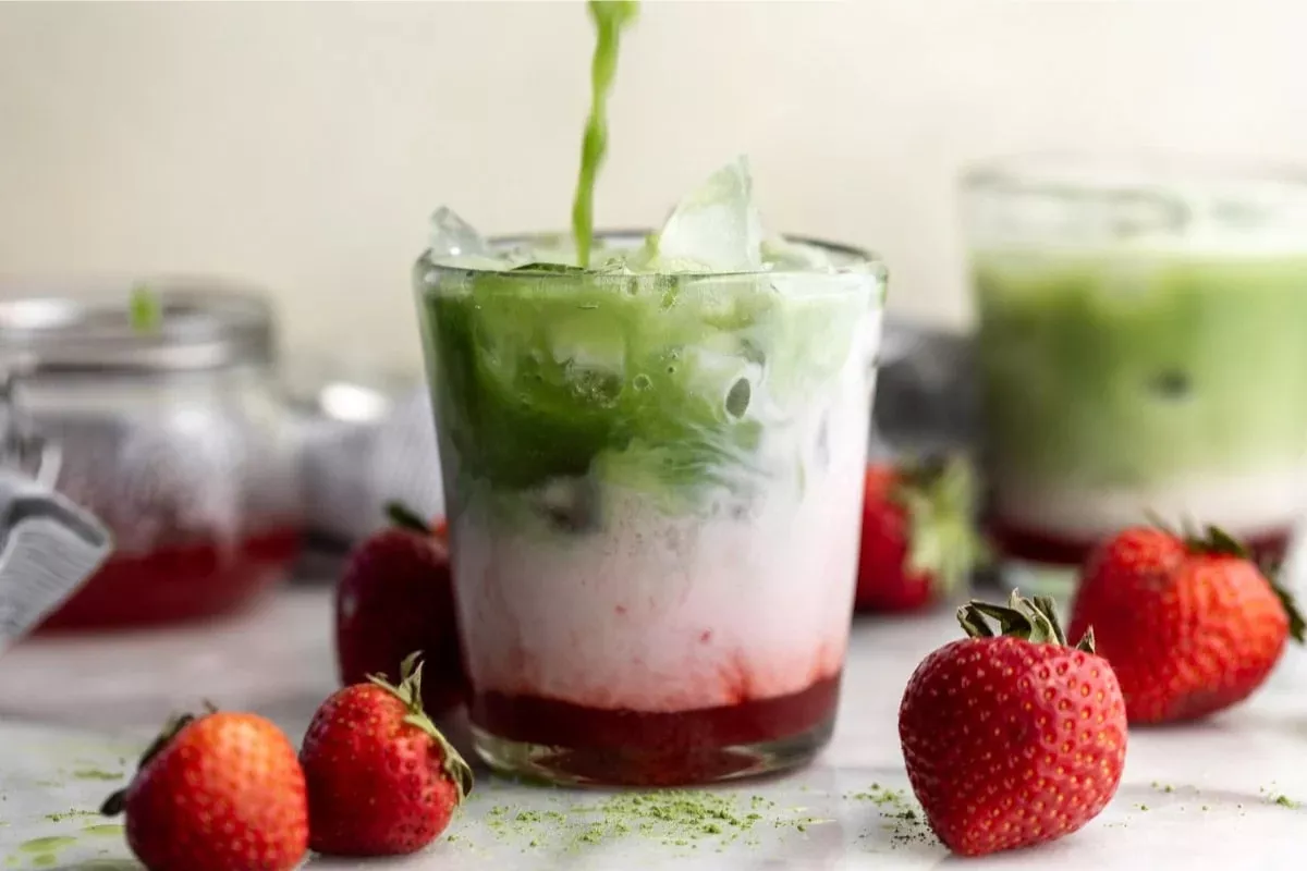 7 Resep Matcha Campur Buah Segar yang Enak dan Praktis