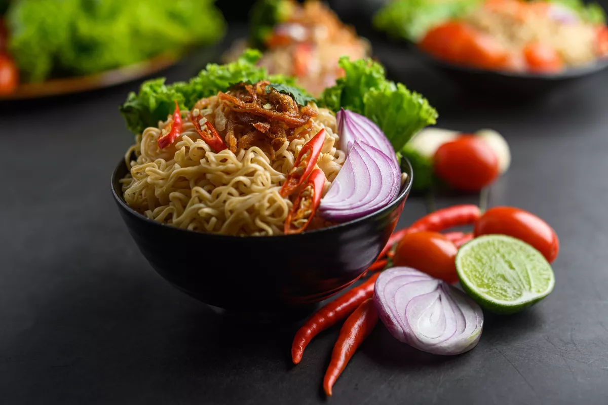 Kreasi Lezat Mengolah Mie Instan Menjadi Hidangan Restoran
