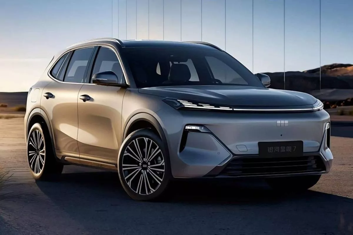Geely Siapkan Pengisi Daya Mobil Listrik 1.800 kW untuk Menantang BYD