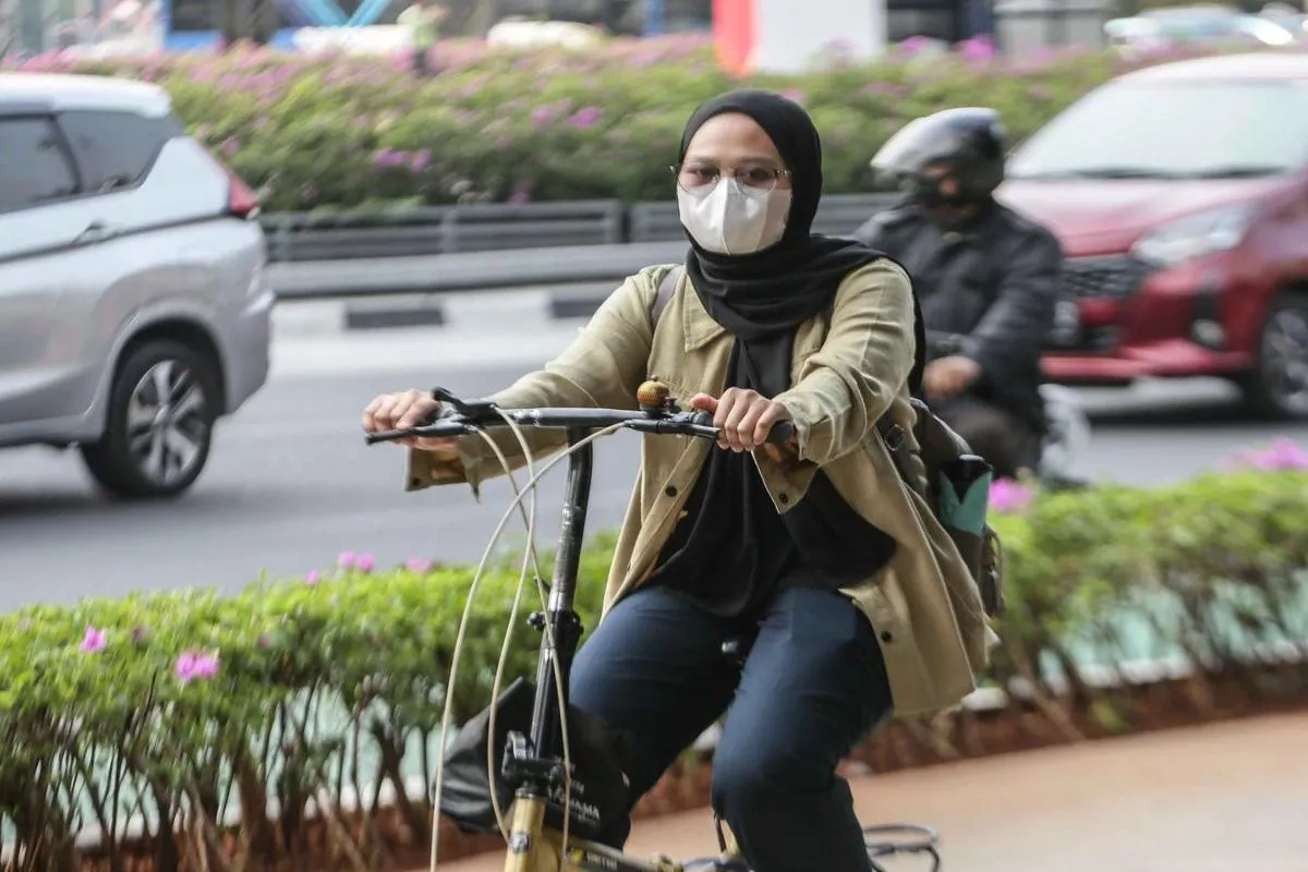 Udara Jakarta Tercatat Tak Sehat, Warga Diimbau Gunakan Masker