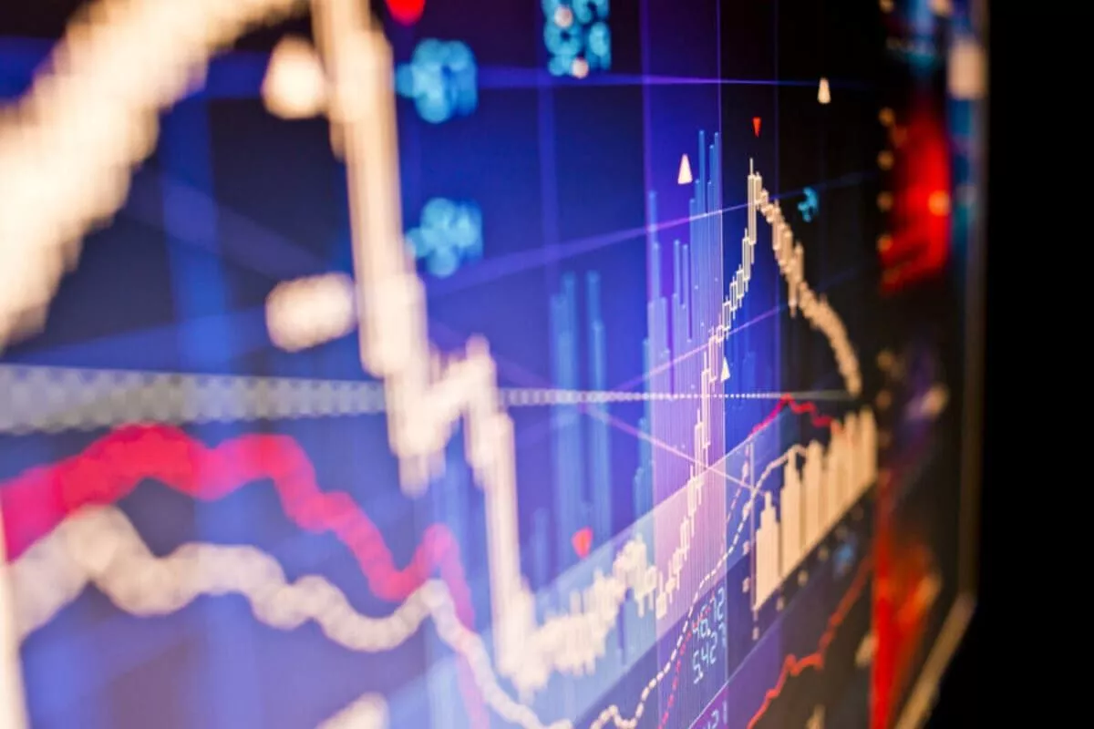 Awal Perdagangan Kamis, IHSG Tertekan Turun ke Posisi 5.865