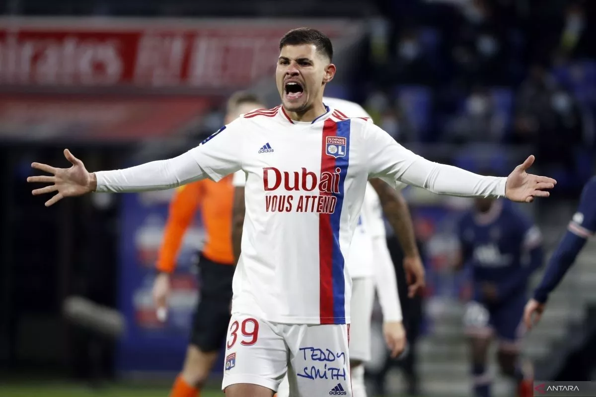 Kisah Haru Nomor Punggung 39 Bruno Guimaraes yang Resmi Gabung Arsenal