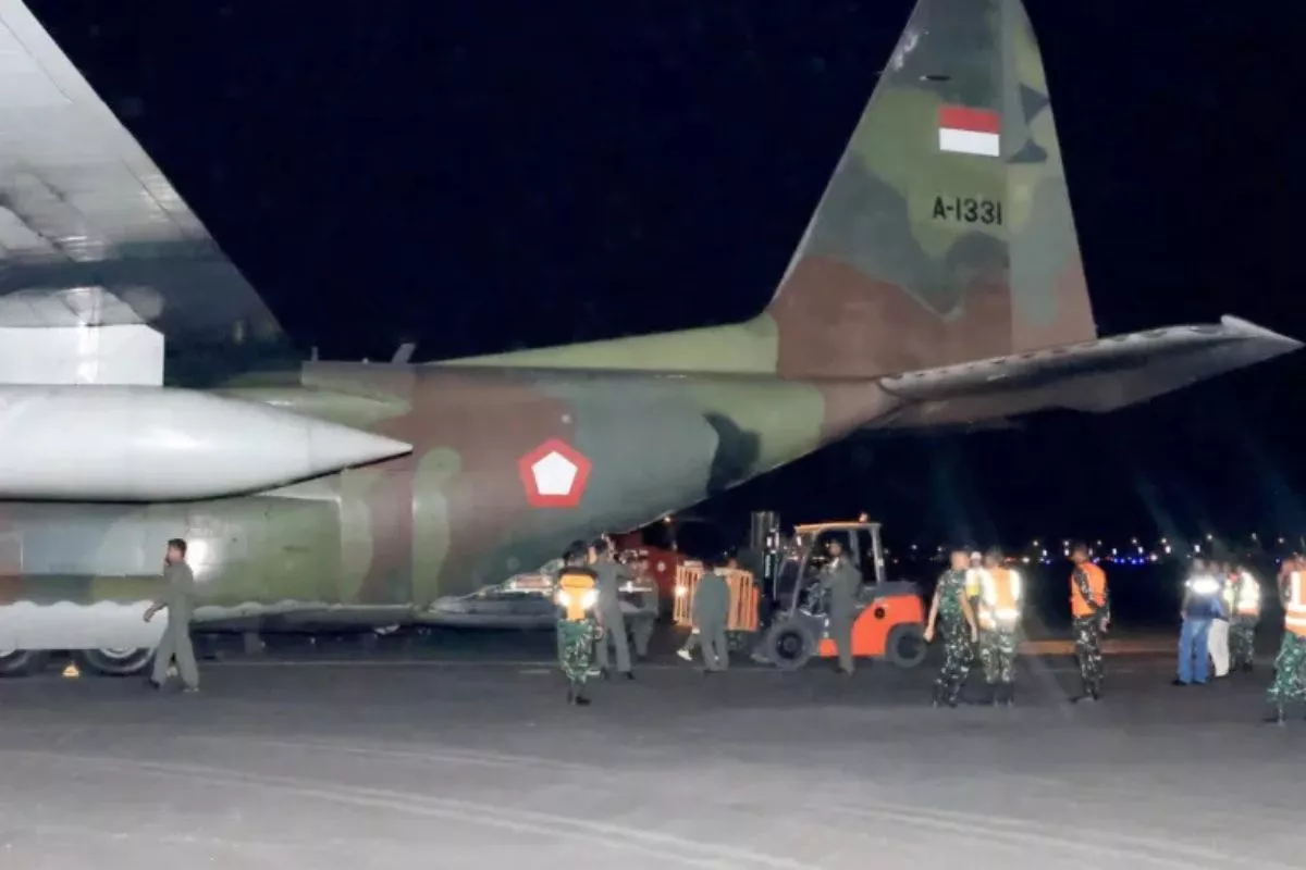 Hercules TNI AU Angkut Mesin Pompa Air untuk Karhutla di Kalsel