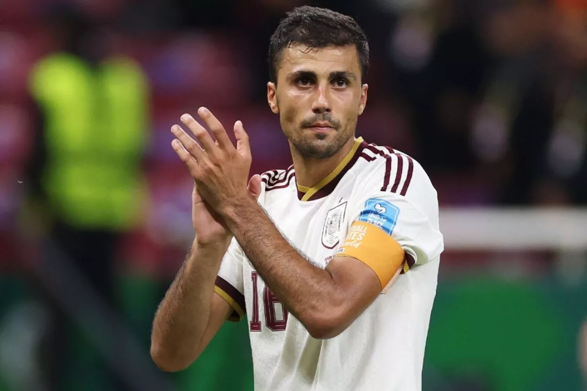 Tawaran Kedua Barcelona Untuk Rekrut Gelandang Rodri Ditolak Manchester