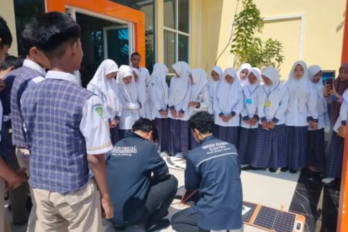 Hamas School & Telkom Univ Gelar Pelatihan Energi Surya