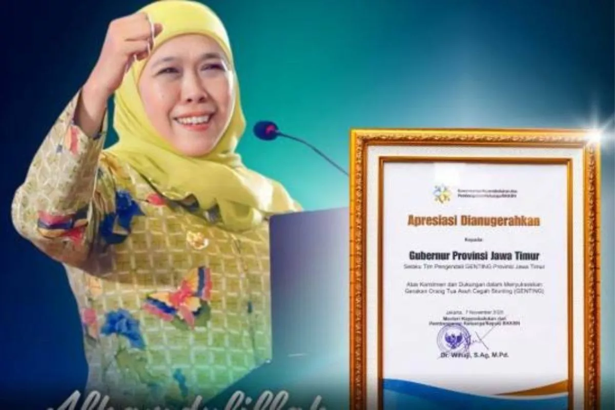 Berhasil Tekan Stunting, Khofifah Terima Penghargaan dari Persagi