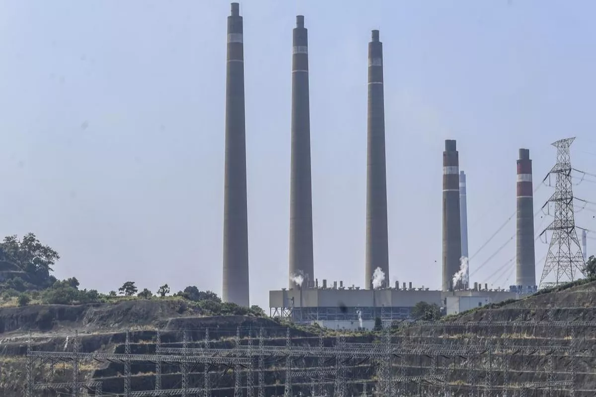 Petrolimex dan PVOIL Pimpin Transisi Energi Hijau di Vietnam