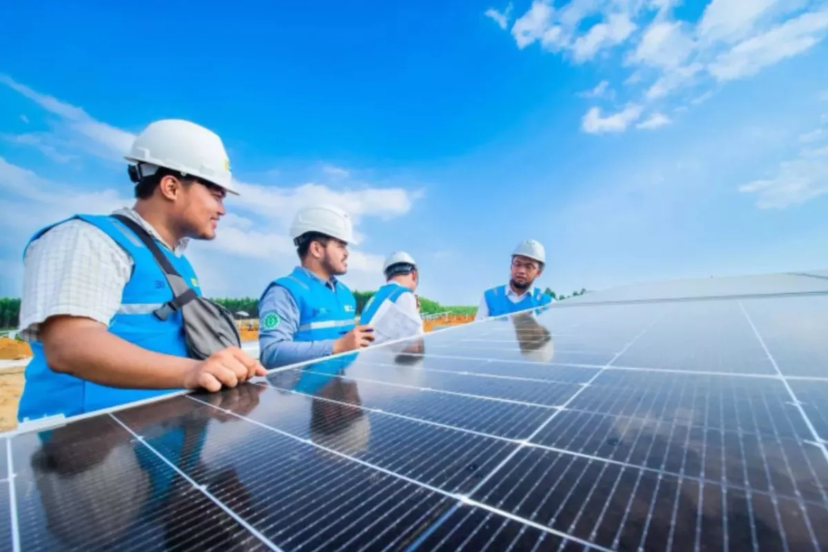 PLN Indonesia Power Ekspansi Bisnis Karbon Lewat Solar PV Solution