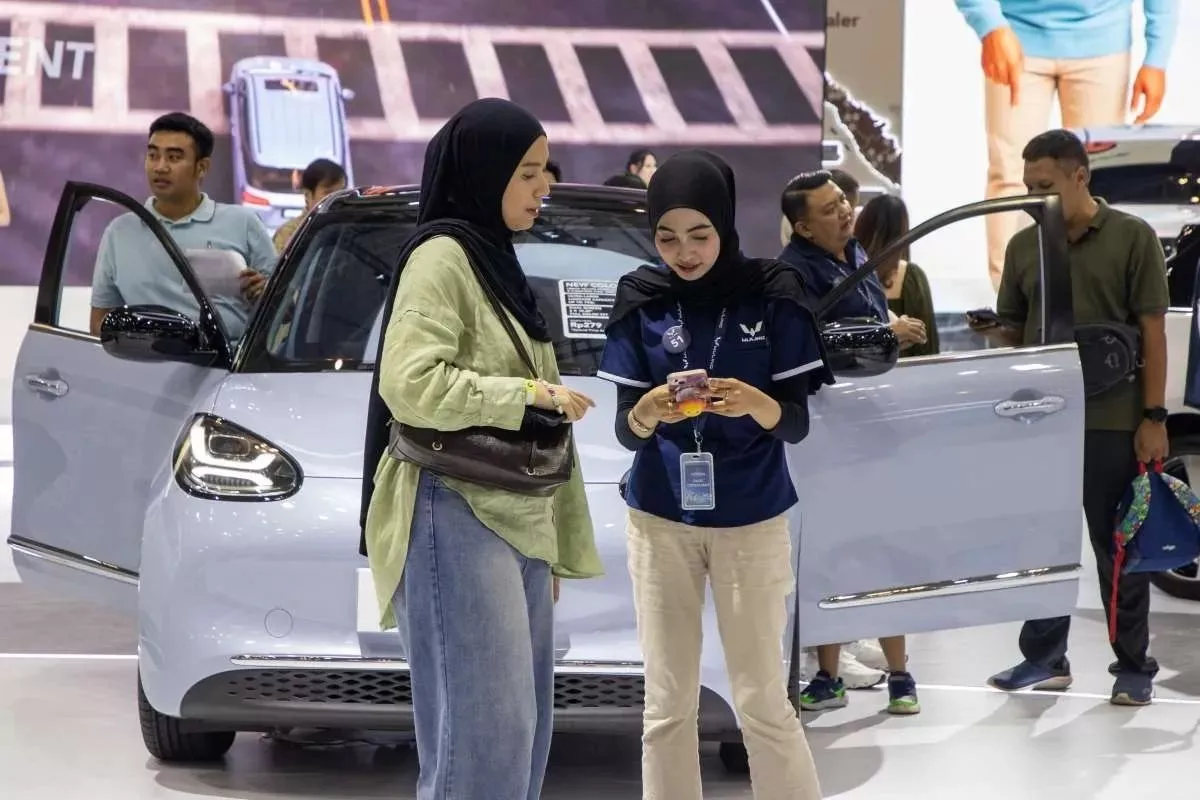 Perbandingan Lengkap Tiga Mobil Listrik Harga 200 Jutaan Rupiah