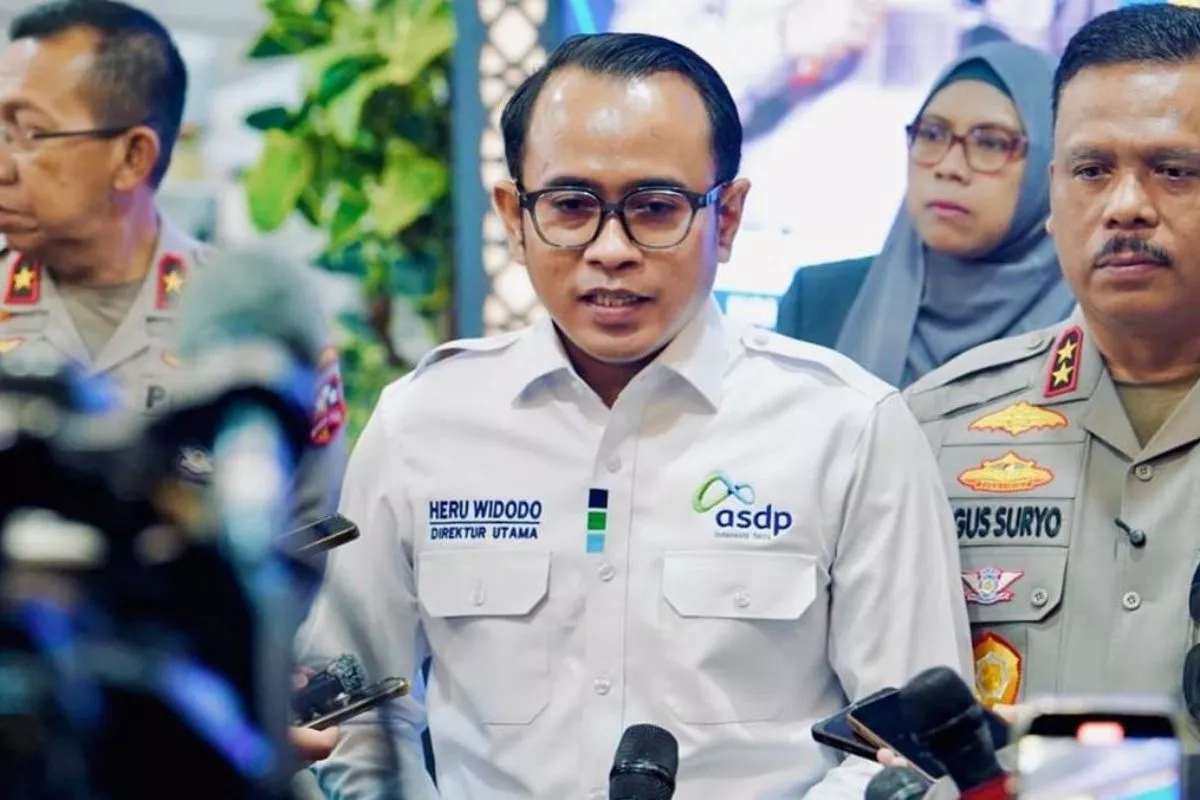 Aksi Nyata ASDP Tanam 2.500 Mangrove di Pesisir Sulteng