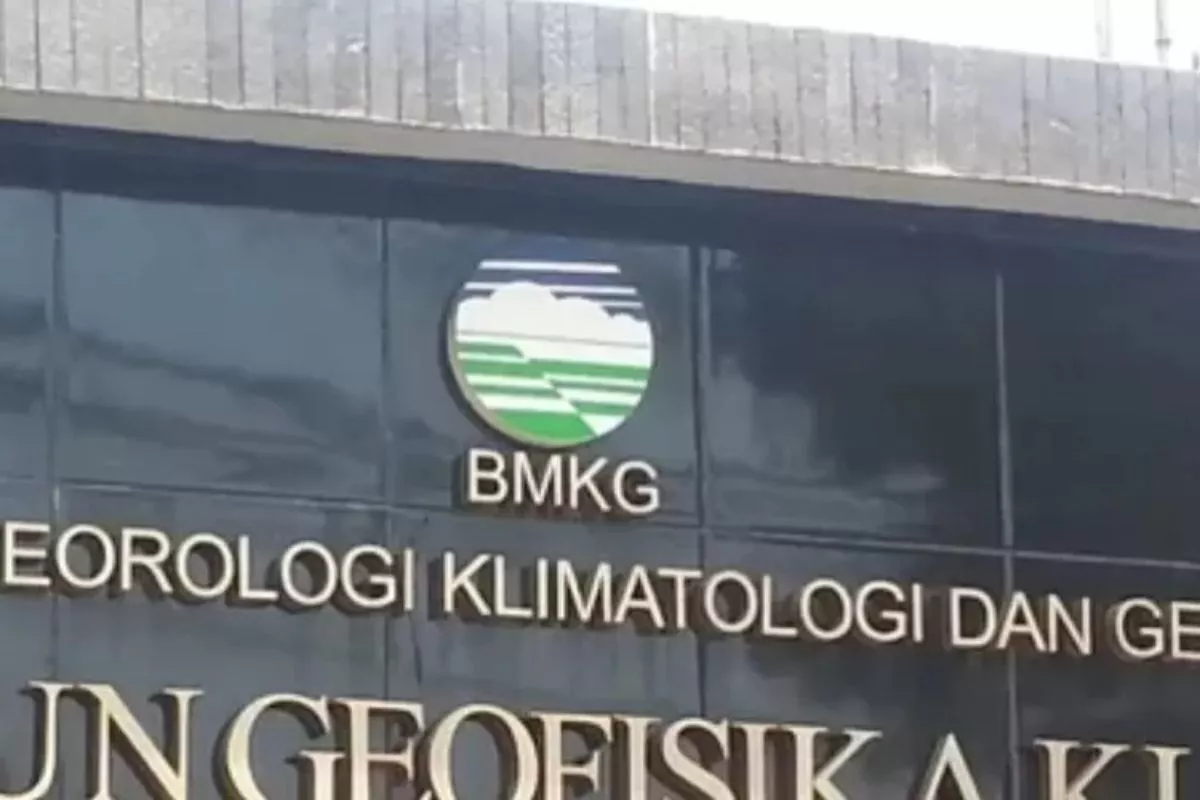 BMKG Sampaikan Dukungan Pascakebakaran KMP Mutiara Sentosa II