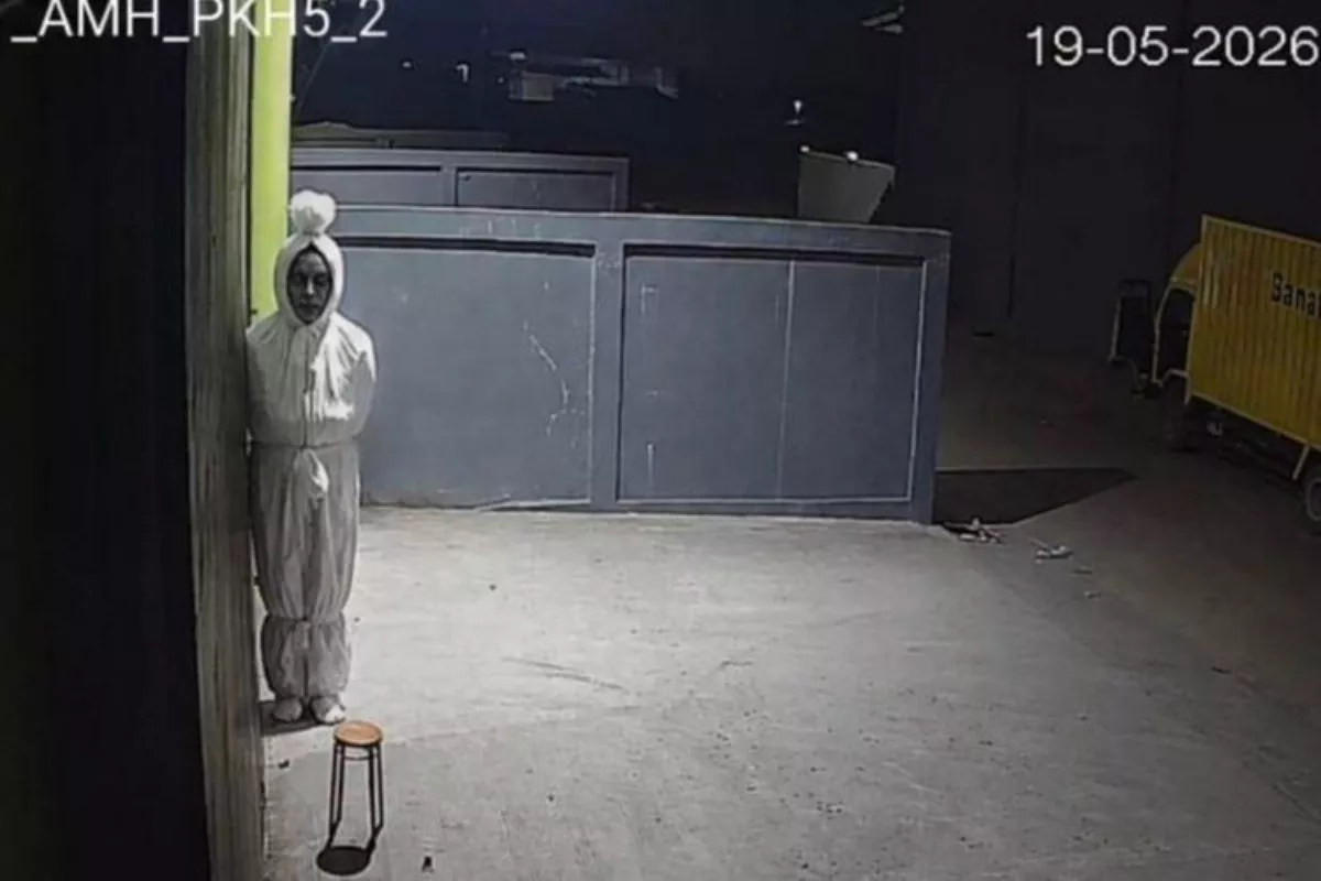 Heboh Sosok Pocong di Ciputat, Polisi Pastikan Itu Pengamen Cosplay
