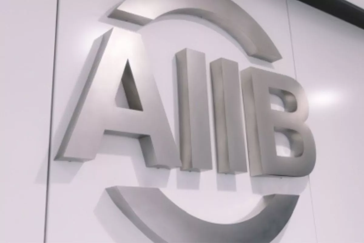 Menkeu Purbaya Amankan Pendanaan 17 Miliar Dolar AS dari AIIB