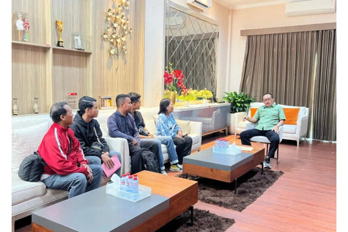 Wamen Atip Tegaskan Joki UTBK Unesa Masuk Ranah Kriminal