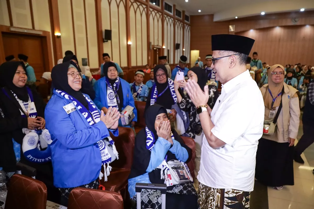 Kloter Pertama Haji 2026: 391 Jemaah Resmi Terbang ke Madinah