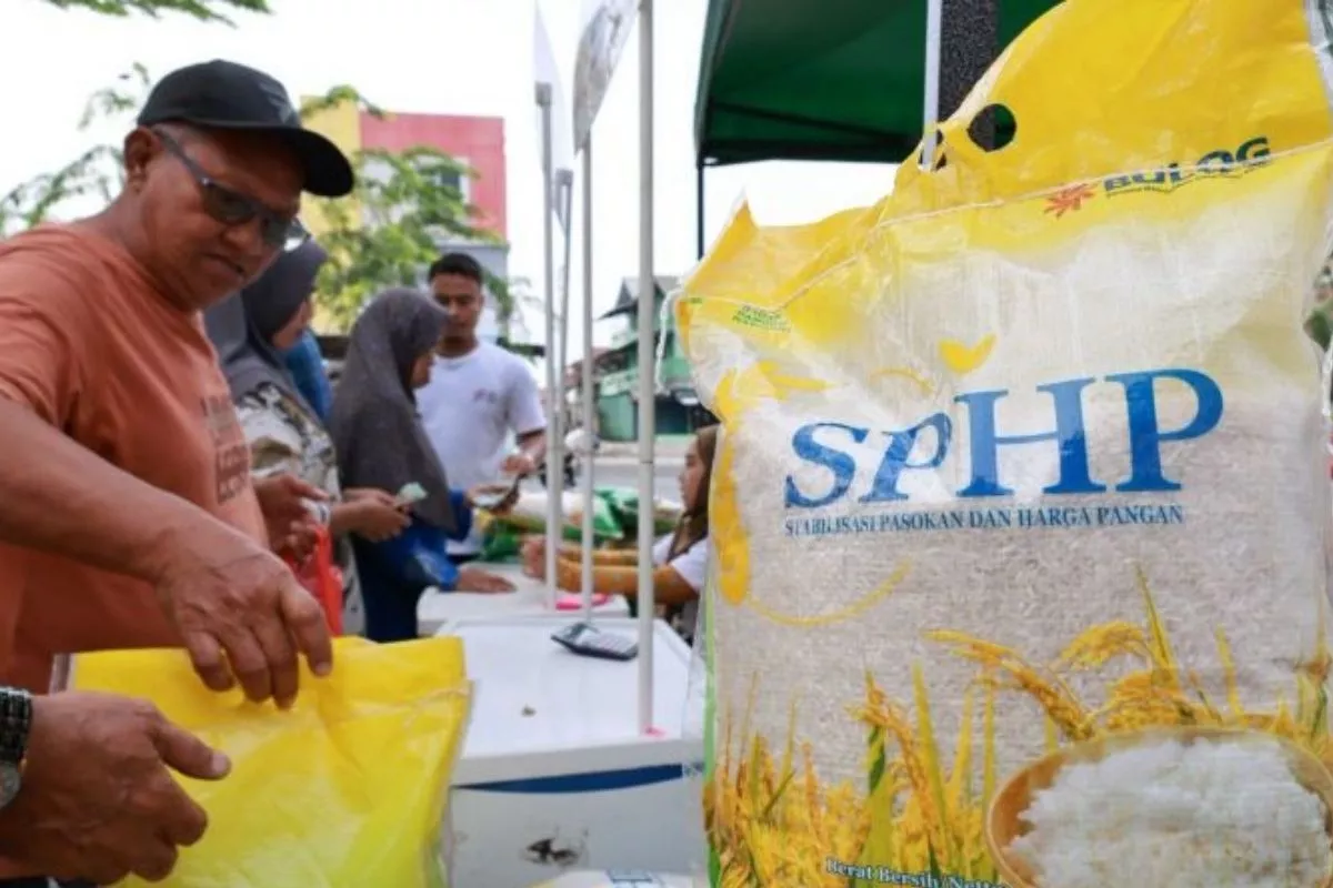 Bulog Cirebon Gelontorkan 24.290 Ton Beras SPHP, Melampaui Target