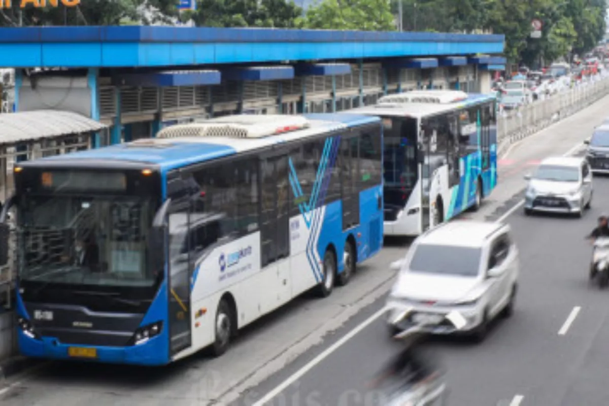 Puncak HUT Ke-499 Jakarta, Naik MRT, LRT, & TJ Cuma Bayar Rp 1