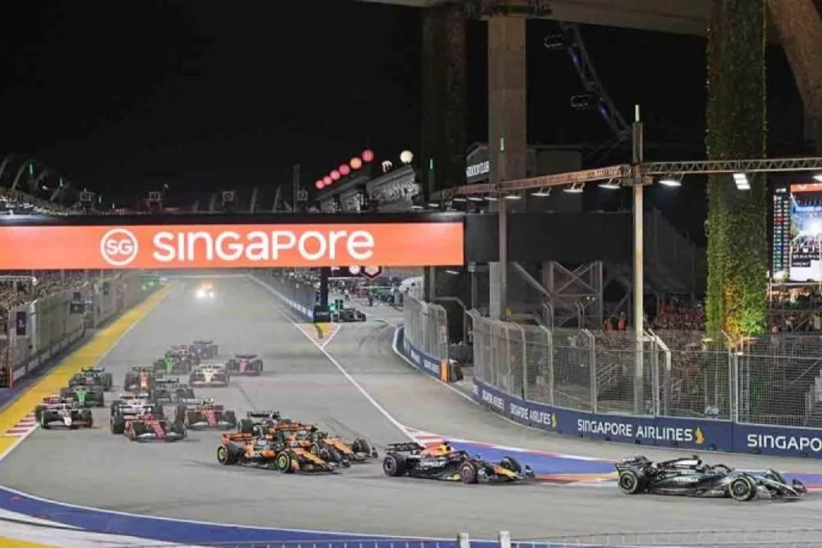 Carlos Sainz Pastikan Bertahan di Tim Williams Sampai Musim 2027