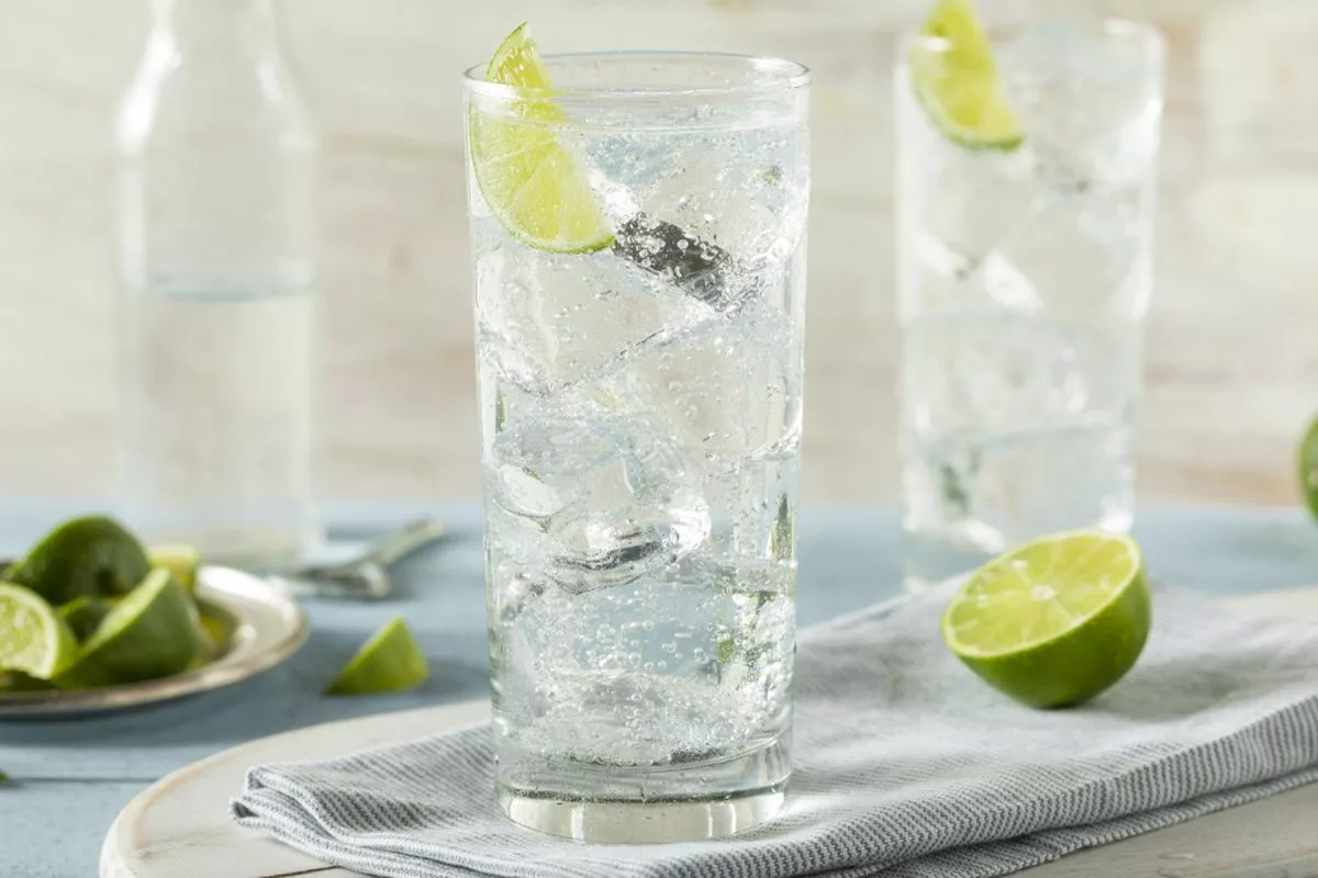 Efek Sparkling Water pada Gigi dan Risiko Erosi Menurut Peneliti