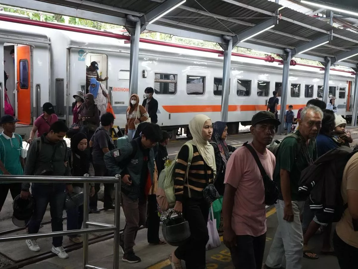 KA Lokal Berhenti Lagi, KAI Aktifkan Stasiun di Batang dan Pemalang
