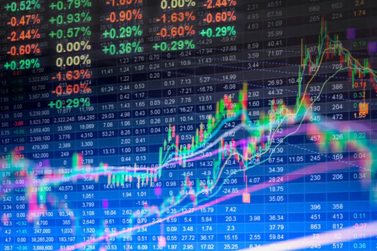 Bursa Asia Beragam, Investor Tunggu Laporan Laba Emiten Teknologi