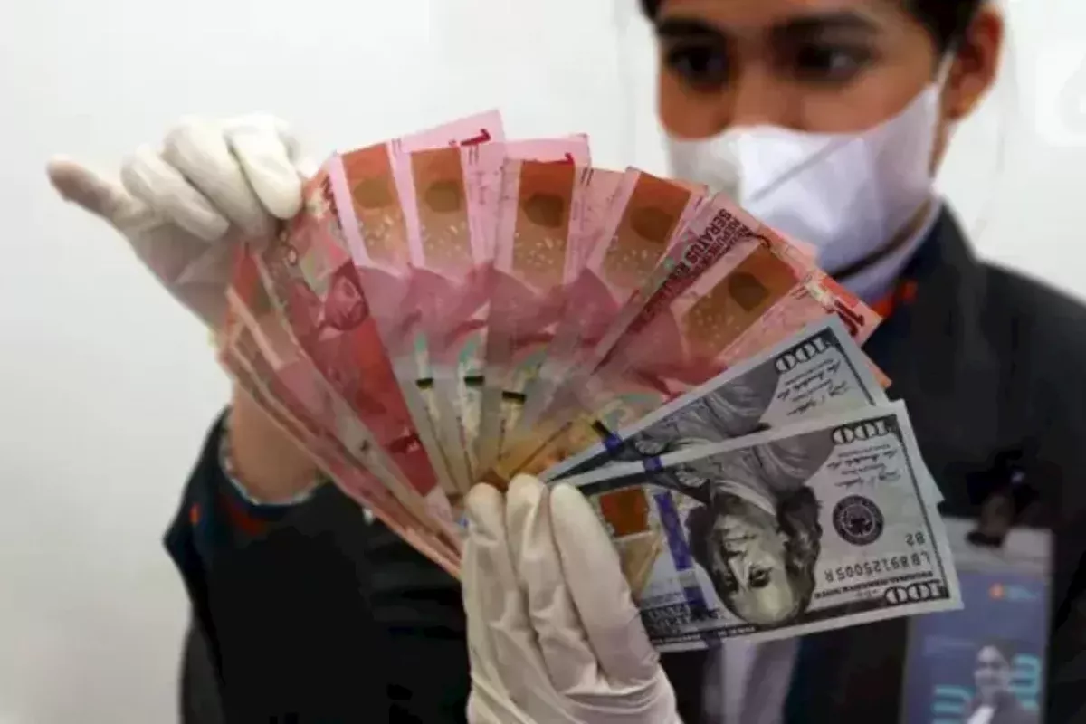 Kurs Rupiah Hari Ini Diproyeksi Menguat di Rentang Rp17.940-Rp17.990