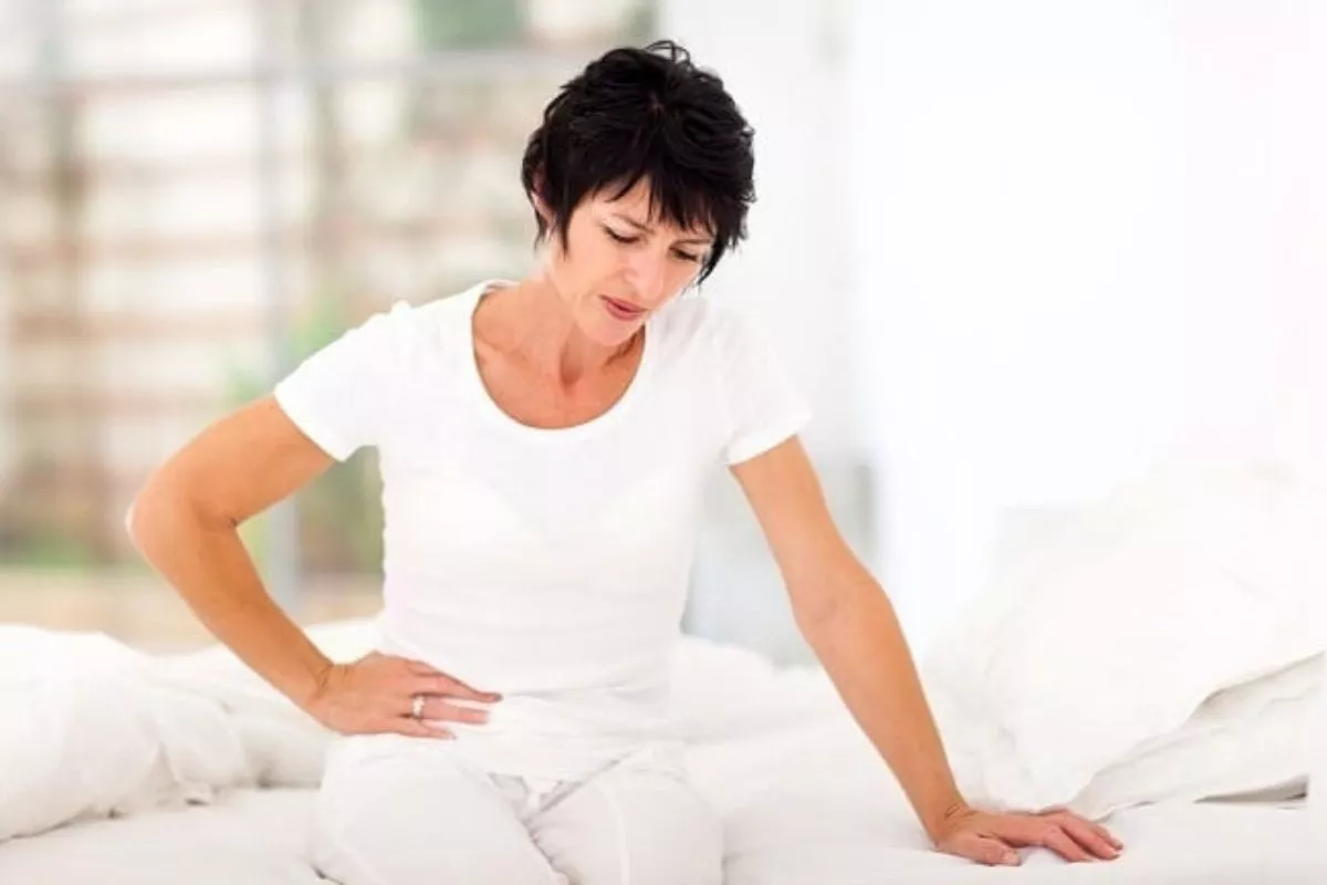 Gejala Menopause Sering Diabaikan Perempuan Butuh Penanganan yang Tepat