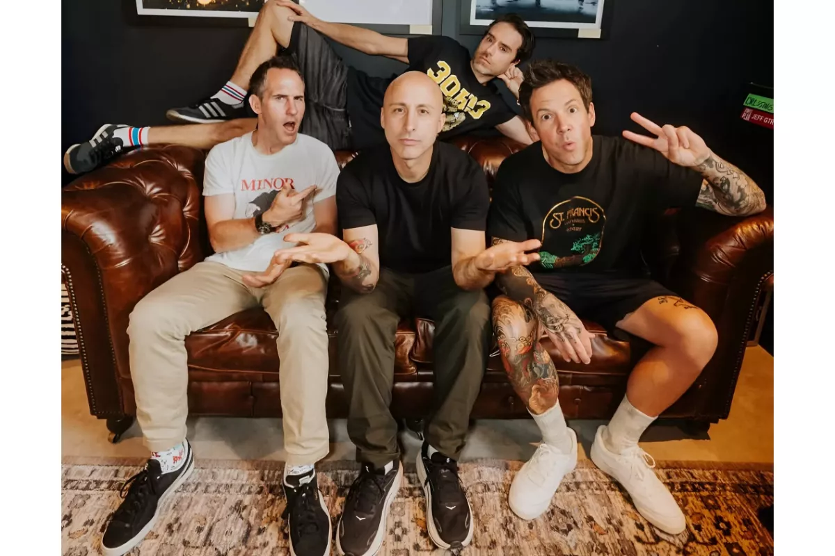 Prediksi Harga Tiket Konser Simple Plan Jakarta dan Surabaya 2026