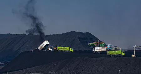 UNTR Raih Rp28,55 Triliun di Kuartal I 2026 Saat Bisnis Batu Bara Hot
