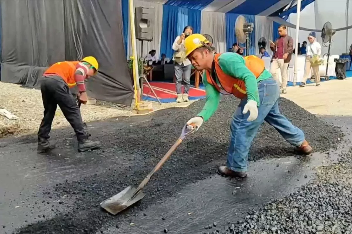 Kementerian PU Pakai Aspal A30 Perkuat Kemandirian Material Nasional
