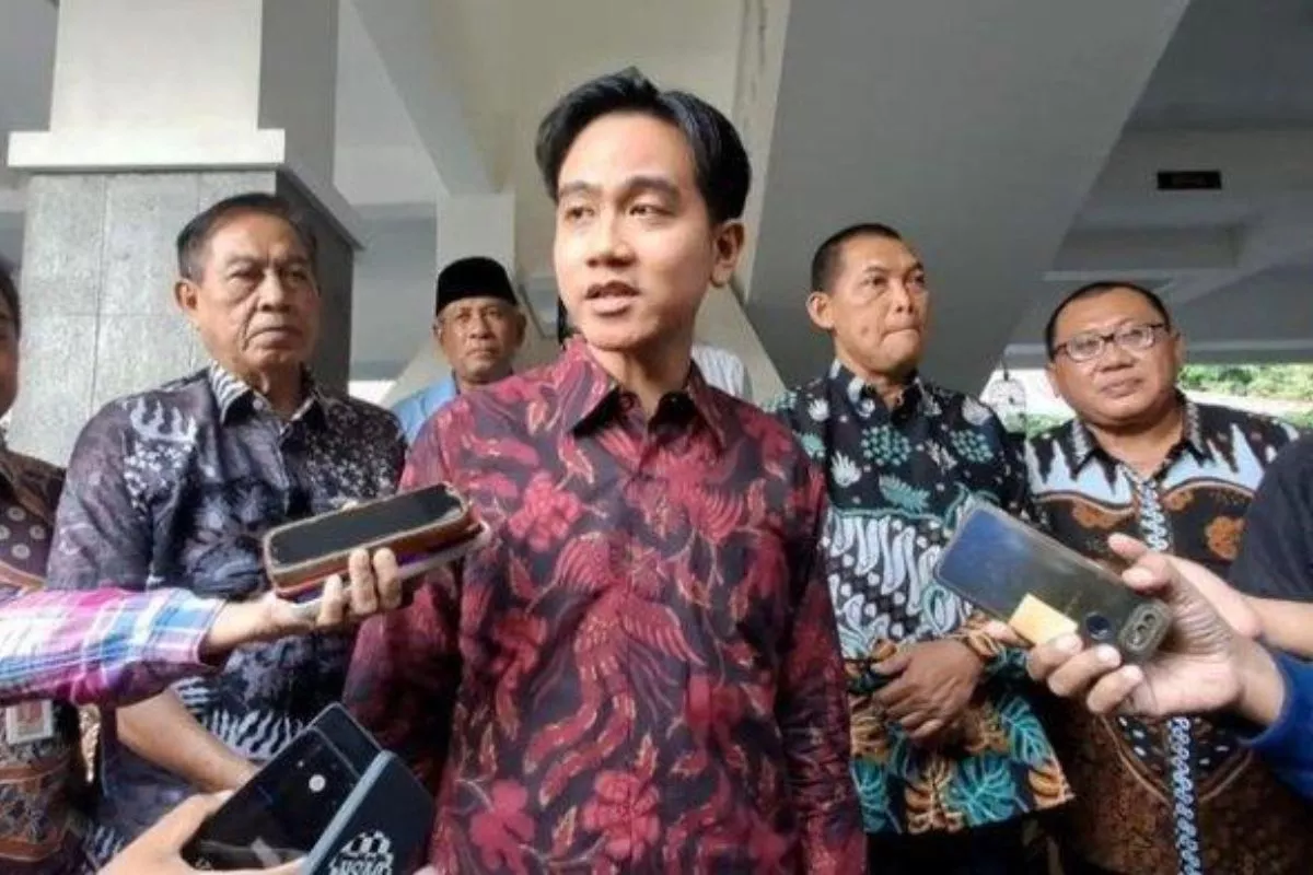Mahasiswa Ikut Kunker Wapres Gibran ke NTT, Dukung Program MBG di 3T 