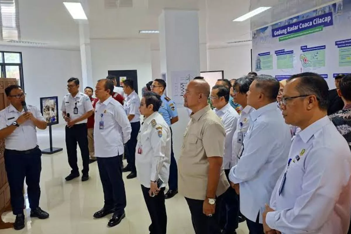 BMKG Resmikan Radar Cuaca S-Band Pertama Indonesia di Cilacap