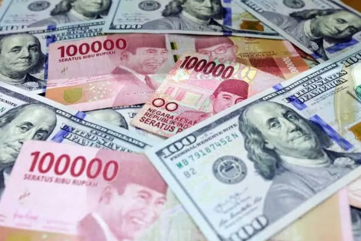 Rupiah Melemah ke Rp17.700 Pergerakan Masih Dibayangi Sentimen Negatif 