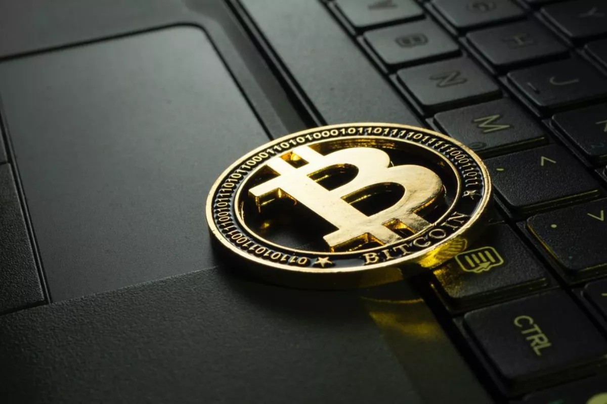 Bitcoin Stabil di 64.176 US Dolar, Arah Bergantung Kebijakan The Fed