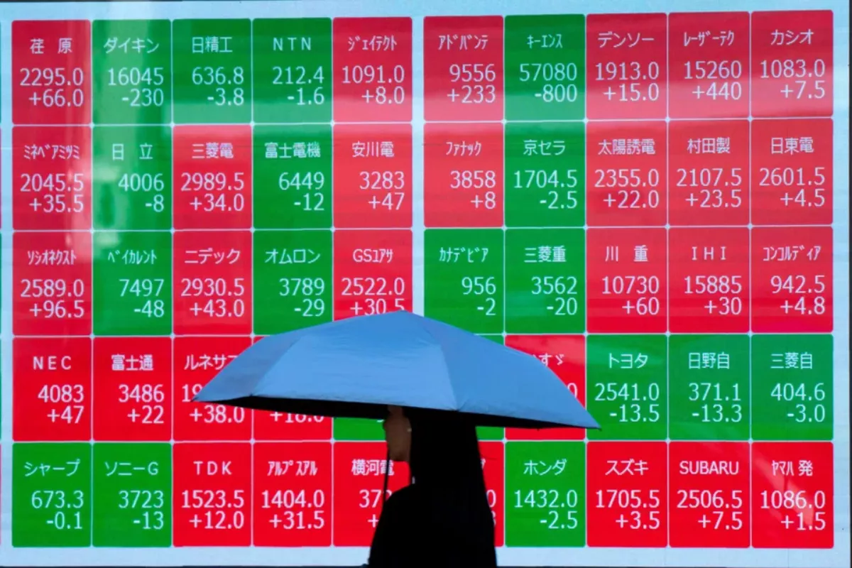 Wall Street Bergejolak, Bursa Asia Kompak Melemah Jumat Pagi