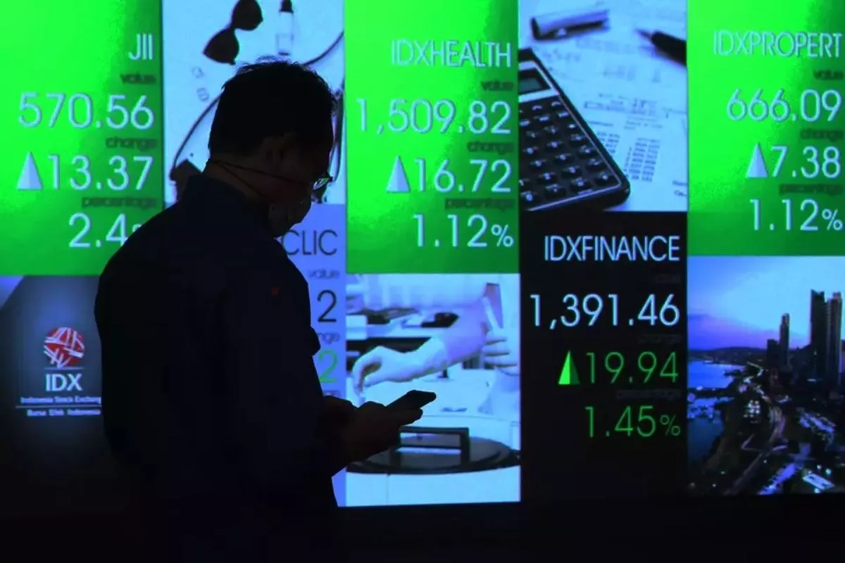 IHSG Hari Ini Melesat 2,56 Persen, Saham MMIX Sukses Menyentuh ARA