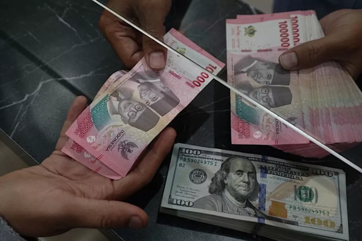 Dampak Kenaikan Suku Bunga The Fed ke Rupiah