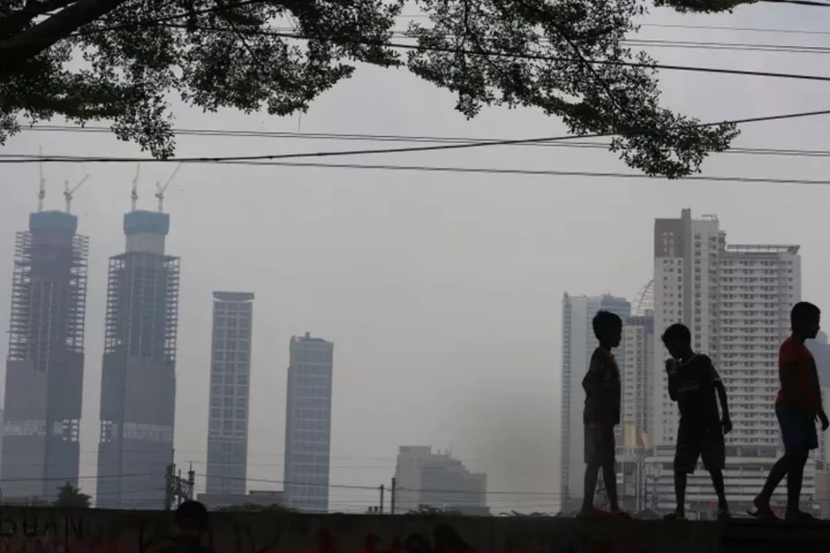 Pemerintah Targetkan Pertumbuhan Ekonomi 6% di 2027, Begini Kata Ekonom