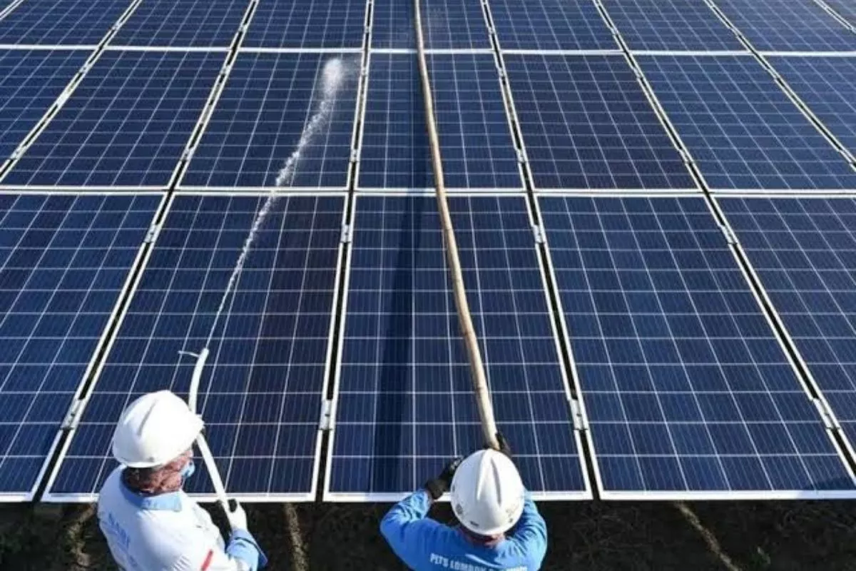 PLTS 100 GW, Prabowo Klaim Hemat Listrik Rp73,9 T per Tahun