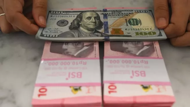 Update Nilai Tukar Rupiah Terhadap Dolar AS di Tengah Tekanan Global