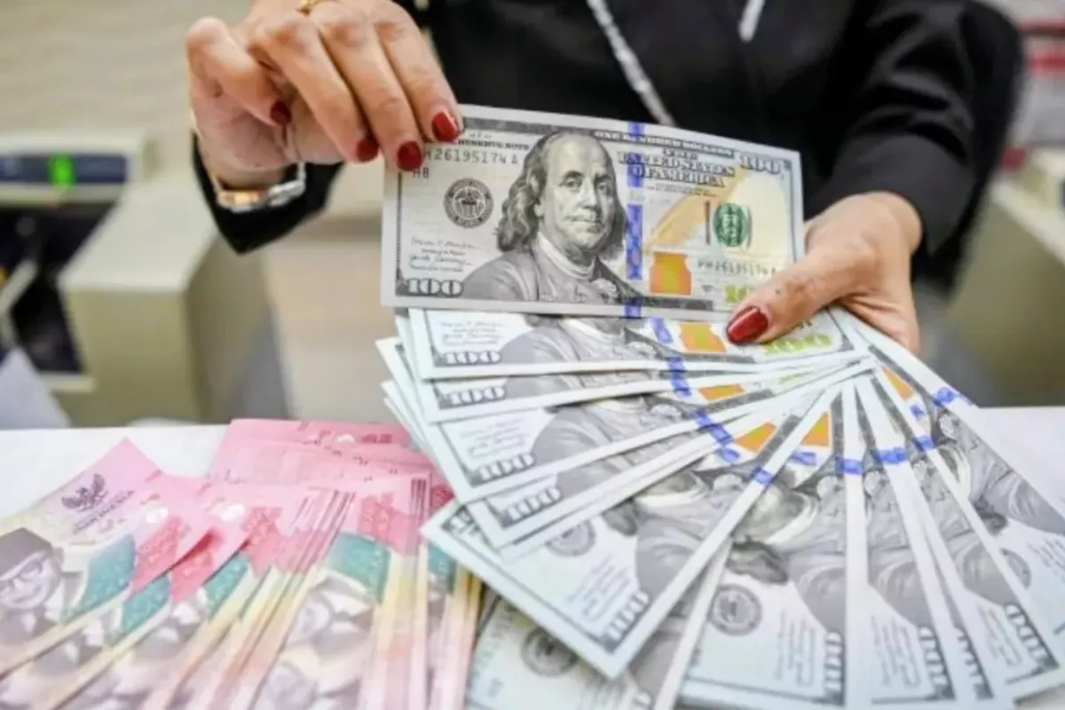 Pasar Asia Bervariasi Lawan AS: Ringgit Naik Namun Rupiah Terpuruk