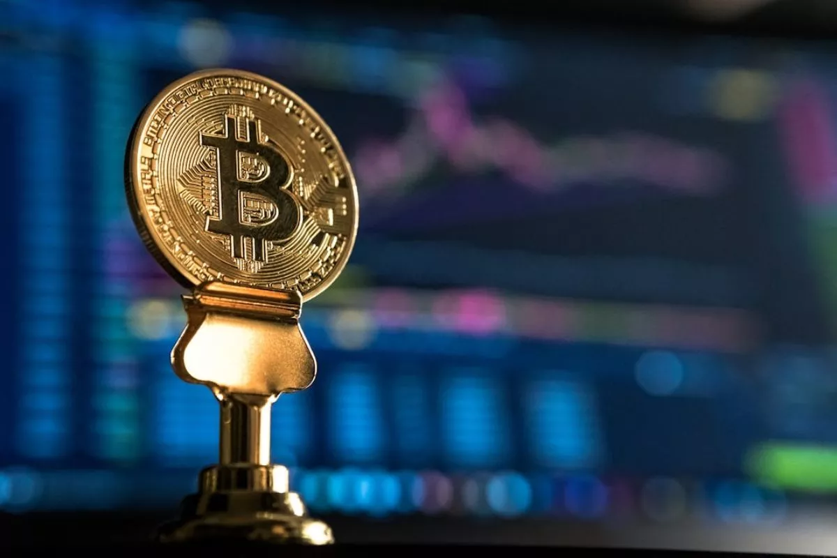 Efek Harga Emas Melonjak, Bitcoin Sukses Tembus Zona Hijau