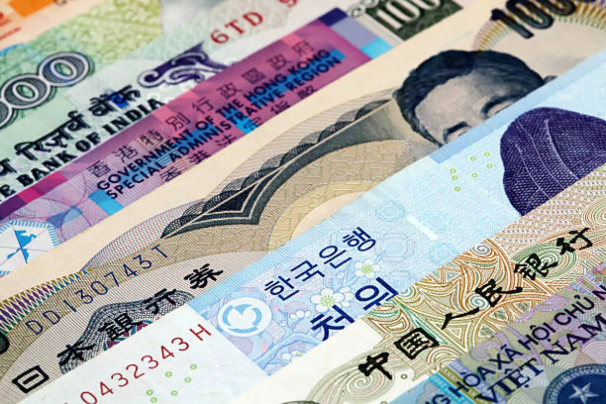 Sebagian Besar Mata Uang Asia Melemah Terhadap Dolar Amerika Serikat